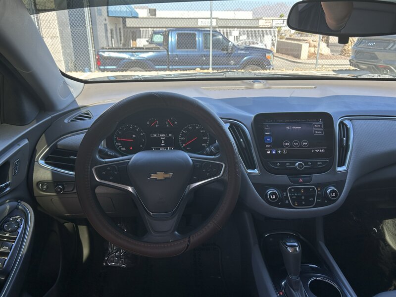 2019 Chevrolet Malibu LT - Photo 13 - Fountain Hills, AZ 85268