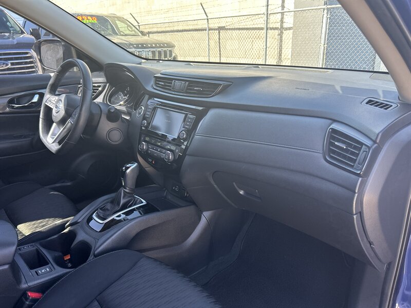 2019 Nissan Rogue S - Photo 21 - Fountain Hills, AZ 85268
