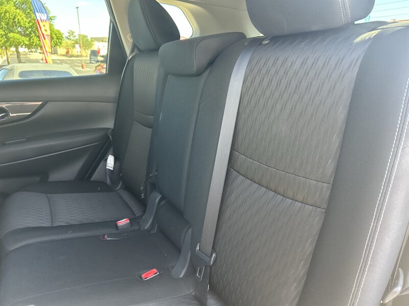2019 Nissan Rogue S - Photo 24 - Fountain Hills, AZ 85268