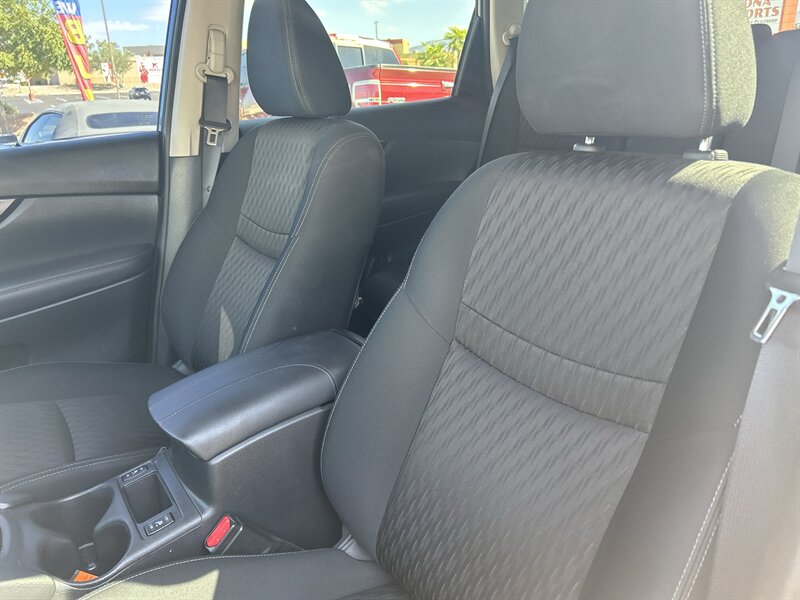 2019 Nissan Rogue S - Photo 22 - Fountain Hills, AZ 85268