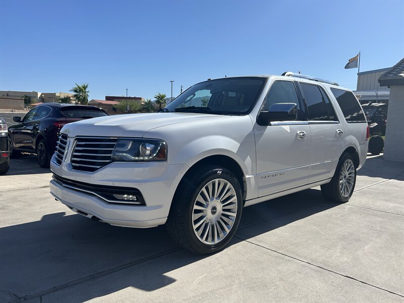 2017 Lincoln Navigator Select  
