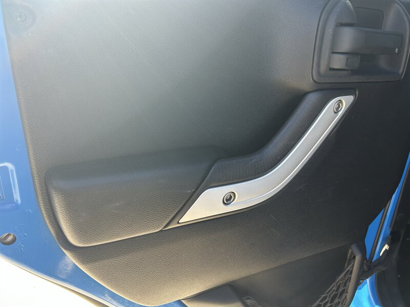 2011 Jeep Wrangler Unlimited Sahara - Photo 32 - Fountain Hills, AZ 85268