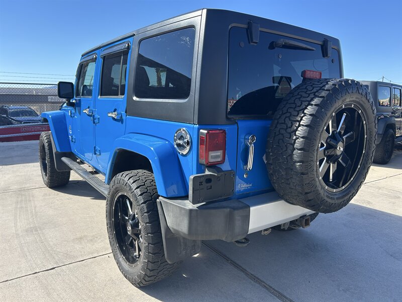2011 Jeep Wrangler Unlimited Sahara - Photo 4 - Fountain Hills, AZ 85268