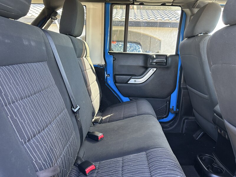 2011 Jeep Wrangler Unlimited Sahara - Photo 21 - Fountain Hills, AZ 85268