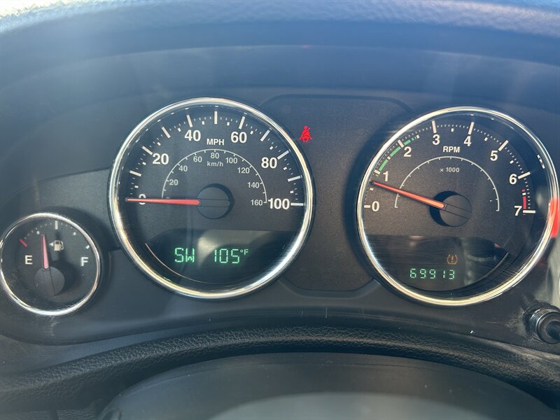 2011 Jeep Wrangler Unlimited Sahara - Photo 15 - Fountain Hills, AZ 85268