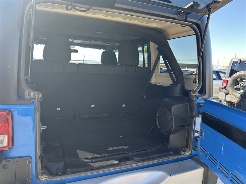 2011 Jeep Wrangler Unlimited Sahara - Photo 24 - Fountain Hills, AZ 85268