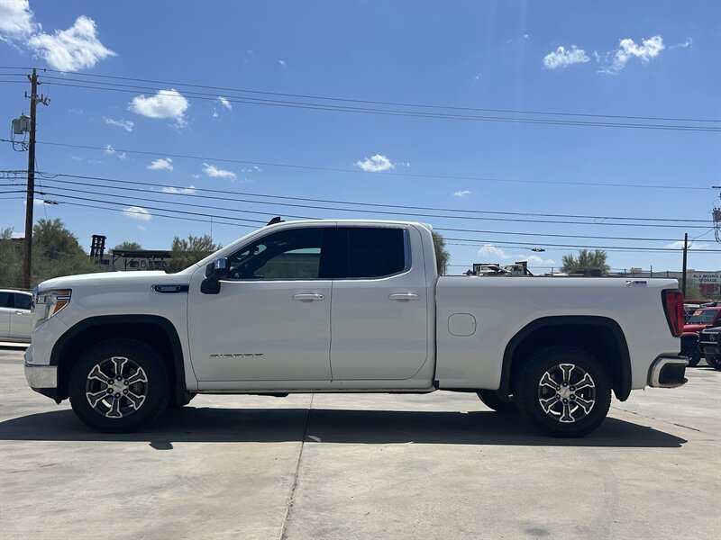 2020 Gmc Sierra 1500 SLE photo 3