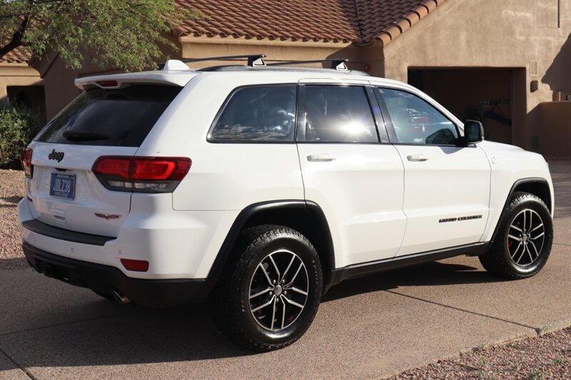 2017 Jeep Grand Cherokee Trailhawk   - Photo 12 - Fountain Hills, AZ 85268