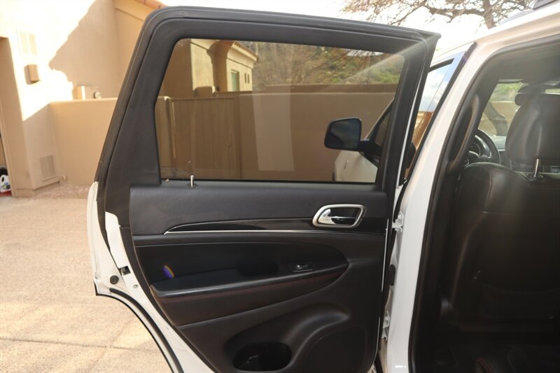 2017 Jeep Grand Cherokee Trailhawk   - Photo 18 - Fountain Hills, AZ 85268