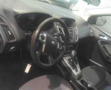 2014 Ford Focus SE   - Photo 15 - Orlando, FL 32833