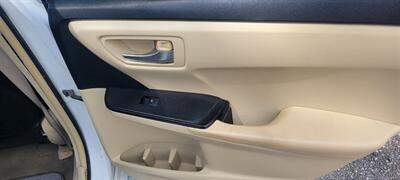 2015 Toyota Camry LE   - Photo 25 - Orlando, FL 32833