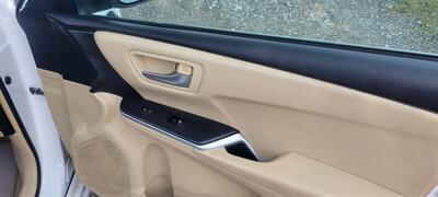 2015 Toyota Camry LE   - Photo 26 - Orlando, FL 32833