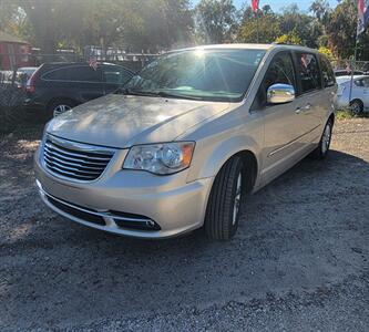 2015 Chrysler Town and Country Touring-L   - Photo 2 - Orlando, FL 32833