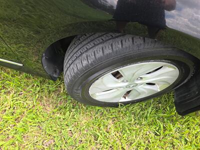 2013 Hyundai SONATA Hybrid - Photo 2 - Orlando, FL 32833