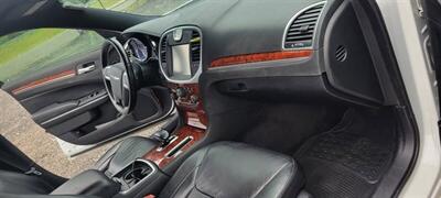 2012 Chrysler 300 Limited   - Photo 16 - Orlando, FL 32833