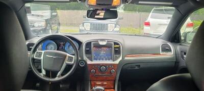 2012 Chrysler 300 Limited   - Photo 19 - Orlando, FL 32833