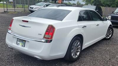 2012 Chrysler 300 Limited   - Photo 6 - Orlando, FL 32833