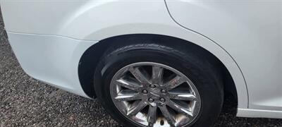 2012 Chrysler 300 Limited   - Photo 8 - Orlando, FL 32833