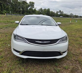 2017 Chrysler 200 Limited   - Photo 2 - Orlando, FL 32833
