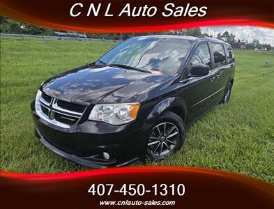 2017 Dodge Grand Caravan SXT   - Photo 1 - Orlando, FL 32833