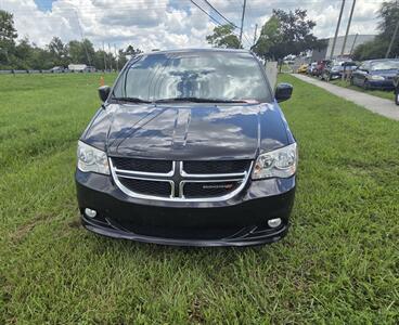 2017 Dodge Grand Caravan SXT   - Photo 2 - Orlando, FL 32833