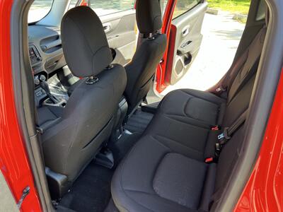 2017 Jeep Renegade Latitude - Photo 16 - Springfield, IL 62702