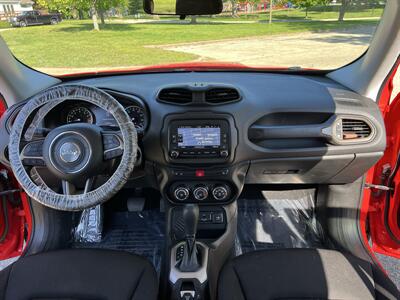 2017 Jeep Renegade Latitude - Photo 23 - Springfield, IL 62702
