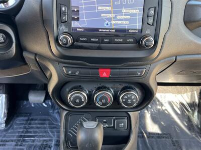 2017 Jeep Renegade Latitude - Photo 26 - Springfield, IL 62702