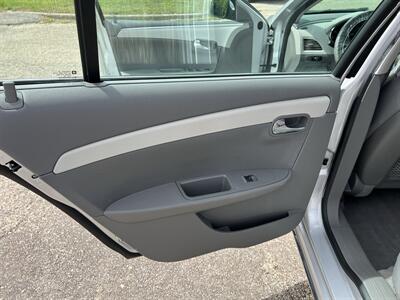 2012 Chevrolet Malibu LT - Photo 17 - Springfield, IL 62702