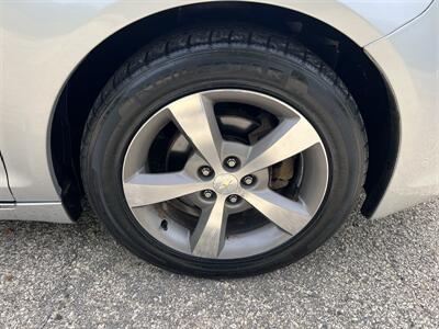 2012 Chevrolet Malibu LT - Photo 10 - Springfield, IL 62702