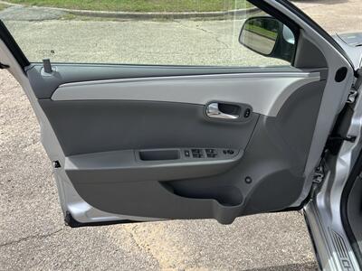 2012 Chevrolet Malibu LT - Photo 15 - Springfield, IL 62702