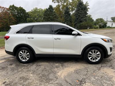 2016 Kia Sorento LX   - Photo 8 - Springfield, IL 62702