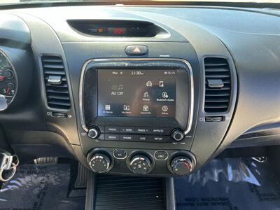 2018 Kia Forte LX   - Photo 24 - Springfield, IL 62702