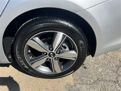 2018 Kia Forte LX   - Photo 12 - Springfield, IL 62702