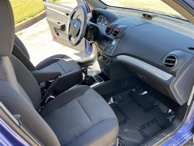 2009 Chevrolet Aveo LS   - Photo 18 - Springfield, IL 62702