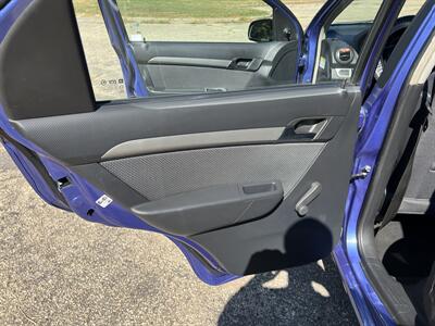 2009 Chevrolet Aveo LS   - Photo 17 - Springfield, IL 62702