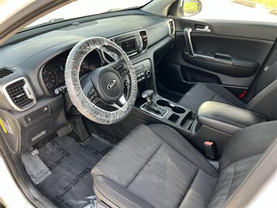2017 Kia Sportage LX - Photo 14 - Springfield, IL 62702