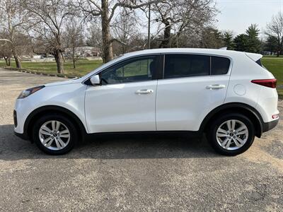 2017 Kia Sportage LX - Photo 4 - Springfield, IL 62702