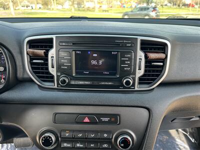 2017 Kia Sportage LX - Photo 27 - Springfield, IL 62702