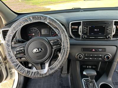 2017 Kia Sportage LX - Photo 24 - Springfield, IL 62702