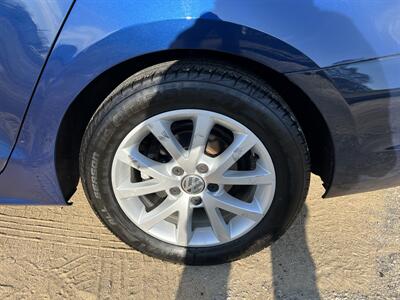 2014 Volkswagen Jetta SE   - Photo 12 - Springfield, IL 62702