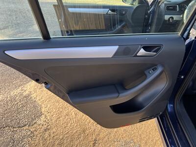 2014 Volkswagen Jetta SE   - Photo 18 - Springfield, IL 62702