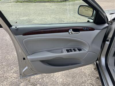 2007 Buick Lucerne CXL V6   - Photo 15 - Springfield, IL 62702