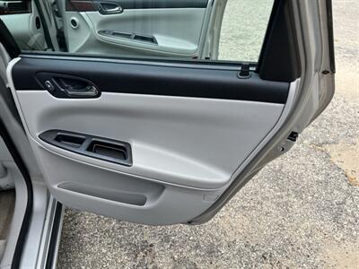 2008 Chevrolet Impala LT - Photo 21 - Springfield, IL 62702