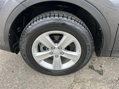 2014 Toyota RAV4 XLE - Photo 11 - Springfield, IL 62702