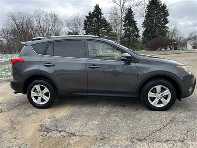 2014 Toyota RAV4 XLE - Photo 8 - Springfield, IL 62702