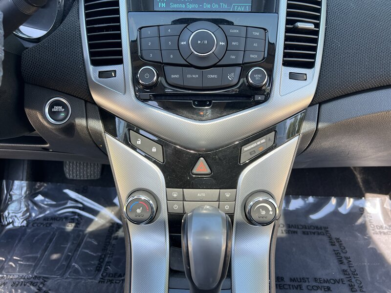 2012 Chevrolet Cruze LTZ - Photo 26