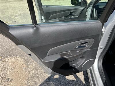 2012 Chevrolet Cruze LTZ Turbo - Photo 18 - Springfield, IL 62702