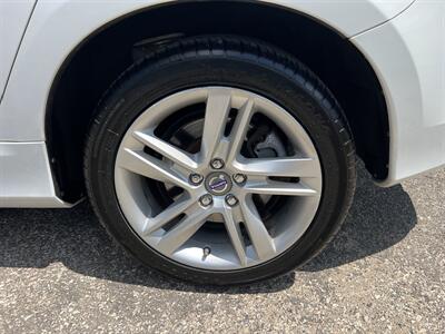2014 Volvo S60 T5 Premier Plus   - Photo 14 - Springfield, IL 62702