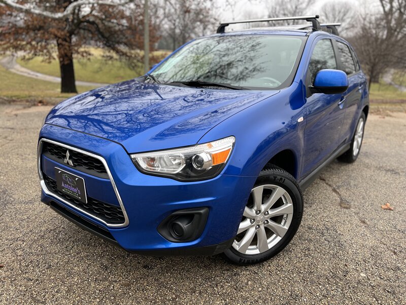 2015 Mitsubishi Outlander Sport ES   - Photo 1 - Springfield, IL 62702